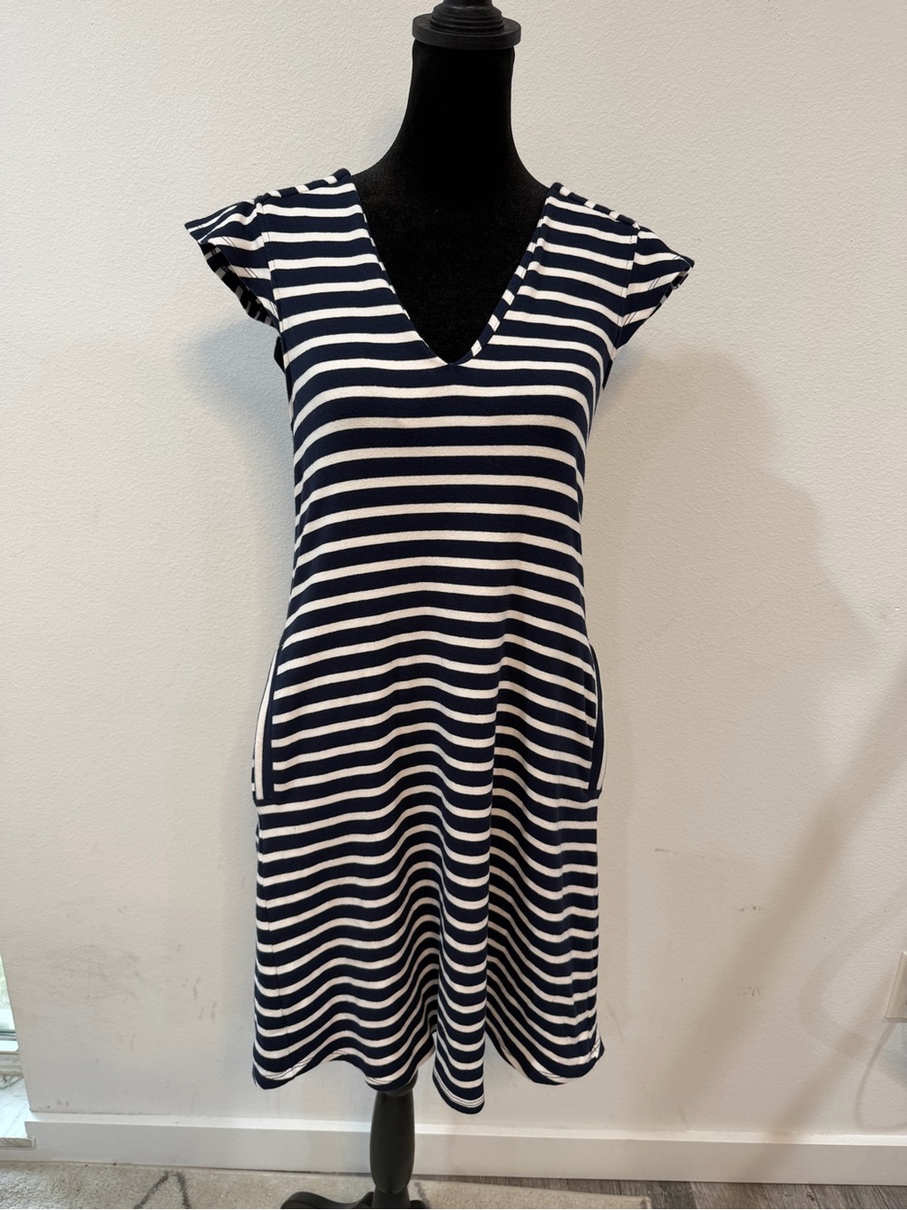 Monteau Navy Stripe Flutter Sleeve Pocket Knit Dress Size Small - Picture 2 of 9
